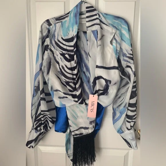 Printed Lantern Sleeve Twist Hem Shirt And Asymmetric Fringe Skirt Set NWT | L - Picture 9 of 10